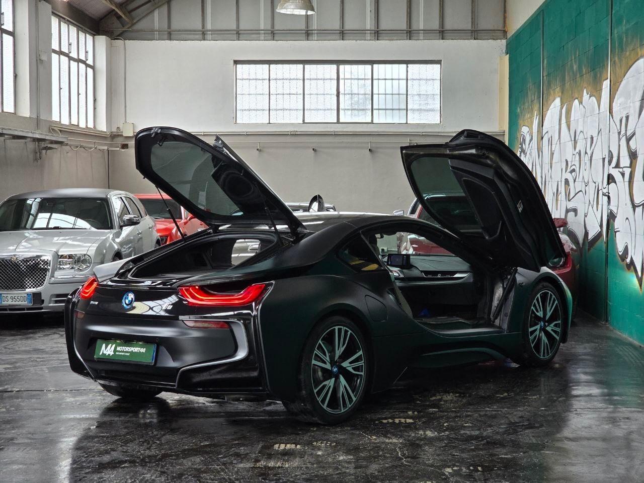 BMW i8 Protonic Frozen Black Edition