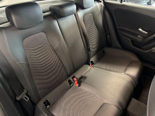 MERCEDES-BENZ A 180 d Executive Full Optional