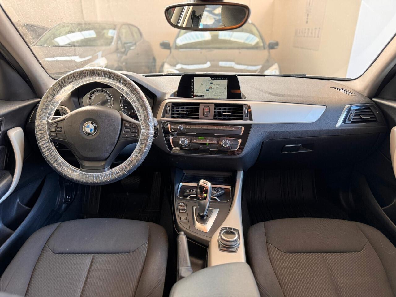 Bmw 116 116d 5p. Urban