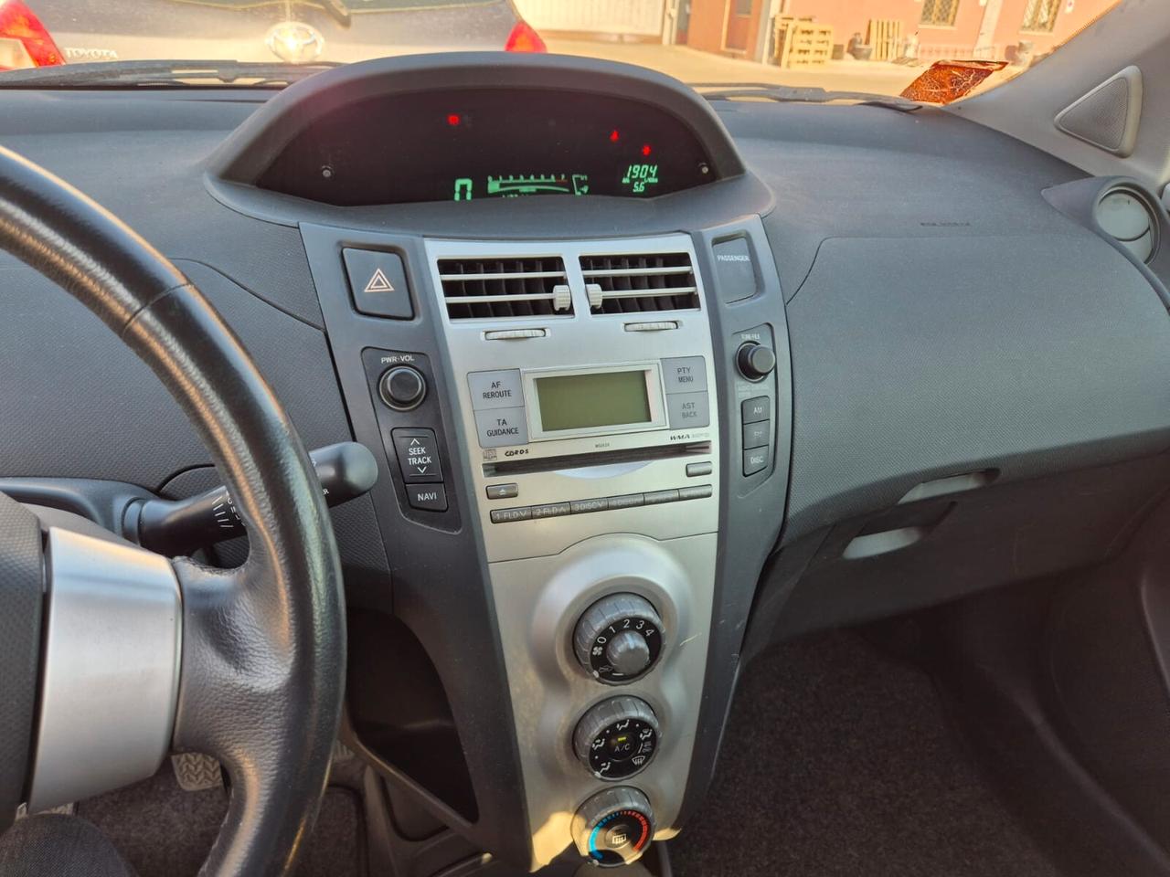 Toyota Yaris 1.3 5 porte
