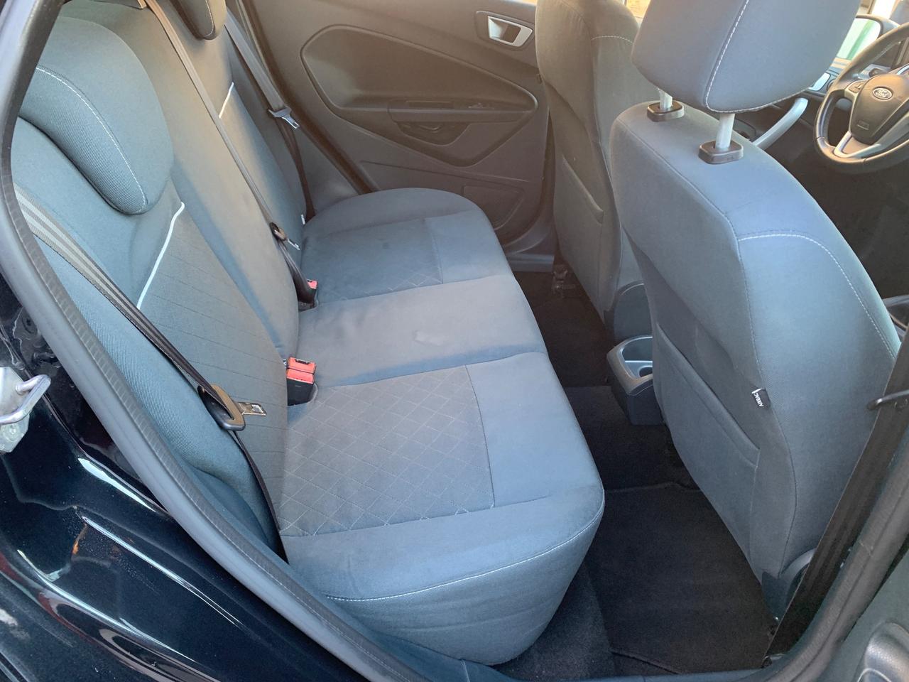 Ford Fiesta 1.4 TDCi 70CV 5 porte