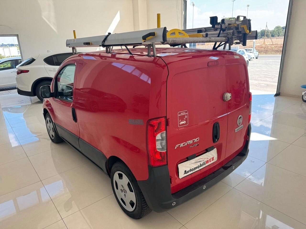 Fiat Fiorino 1.3 MJT 95CV Combinato Adventure M1