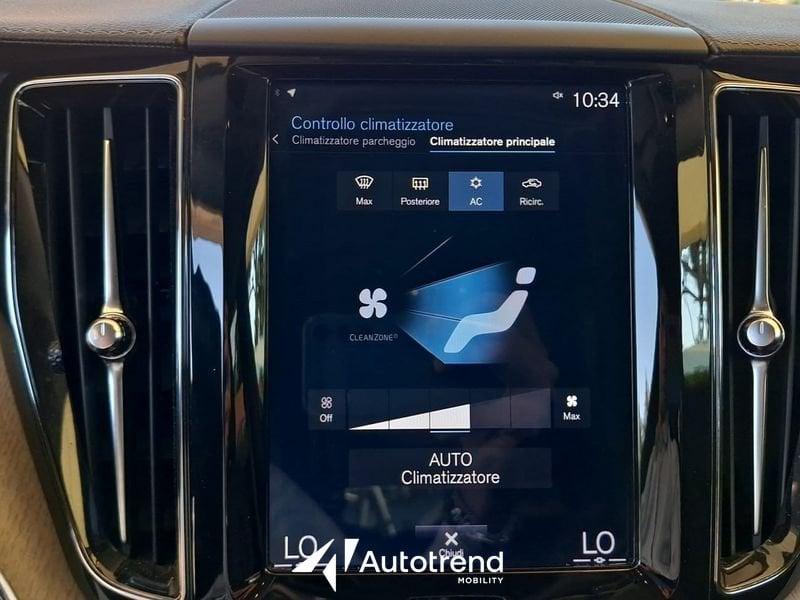 Volvo XC60 B4 197+14 CV AWD Automatica Mild Hybrid Diesel NAVI LED Inscription