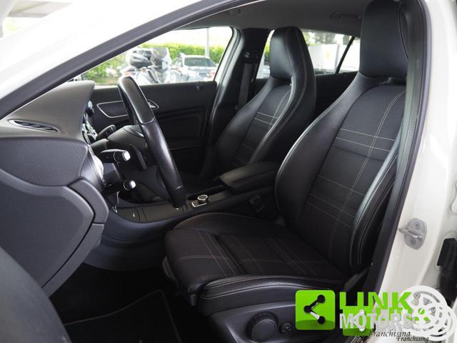 MERCEDES-BENZ GLA 200 d Sport autom