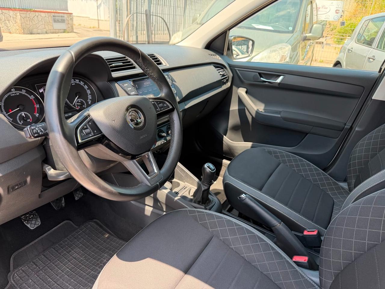 Skoda Fabia 1.0 MPI 60 CV Design Edition-2020