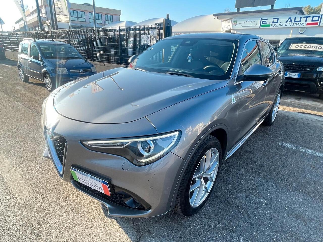 Alfa Romeo Stelvio 2.2 Turbodiesel 210 CV AT8 Q4 Super