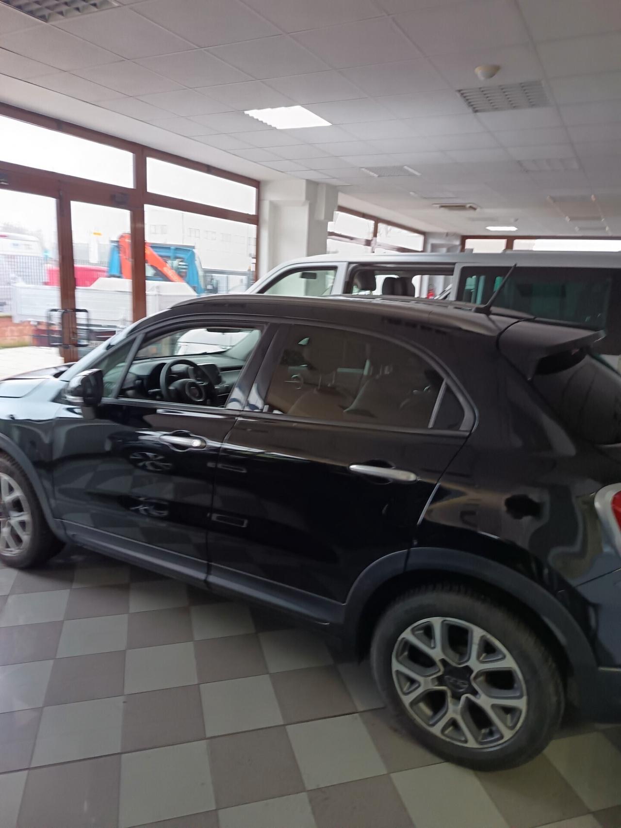 Fiat 500X 1.3 MultiJet 95 CV city cross Autocarro