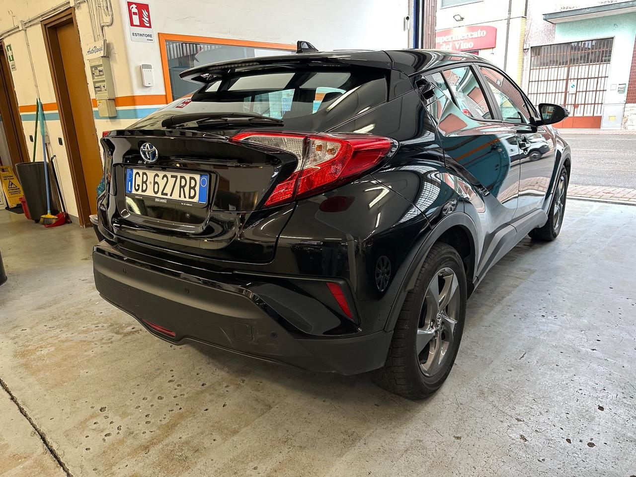 C-HR 1.8 Hybrid E-CVT Active