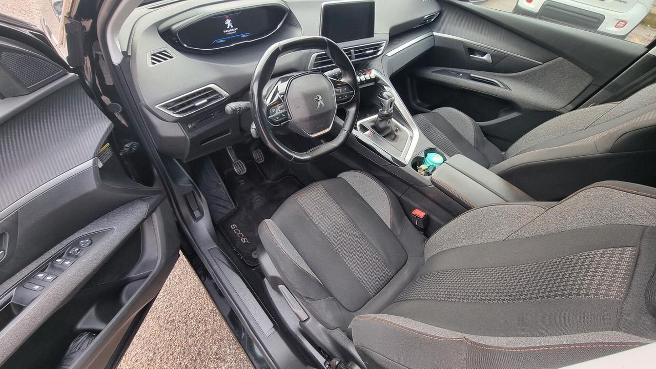 Peugeot 5008 HDi 130 Business 5 posti omologata x 7
