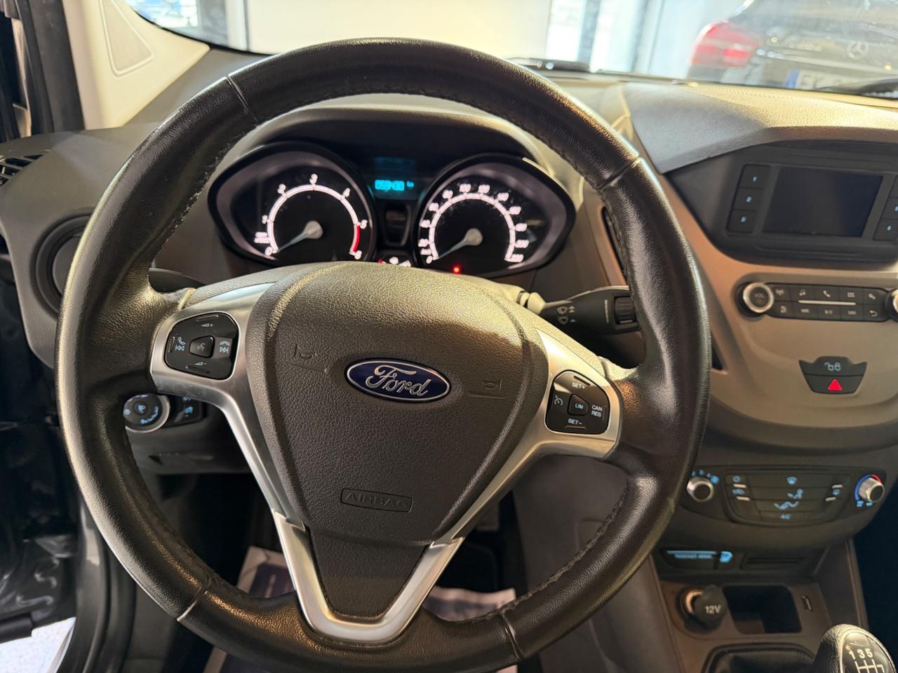 Ford Transit Courier 1.5 TDCi 75CV Van Trend