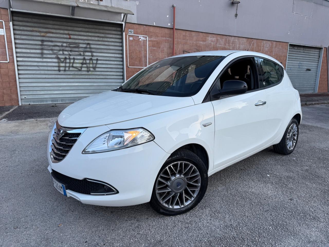 Lancia Ypsilon 1.2 GPL Ecochic Platinum Full Immacolata