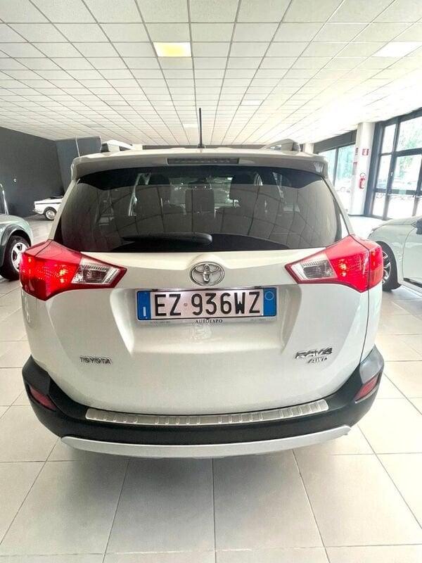 Toyota RAV4 RAV4 2.0 D-4D 4WD Style White Ed.