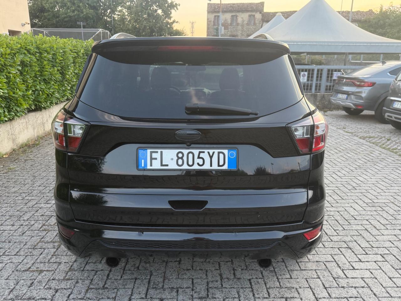 Ford Kuga 1.5 TDCI ST-Line Doppio tetto panoramico
