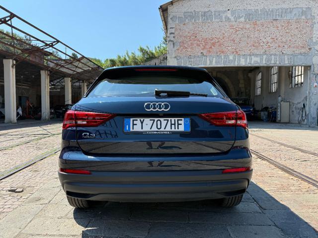 AUDI Q3 35 TDI S tronic Business