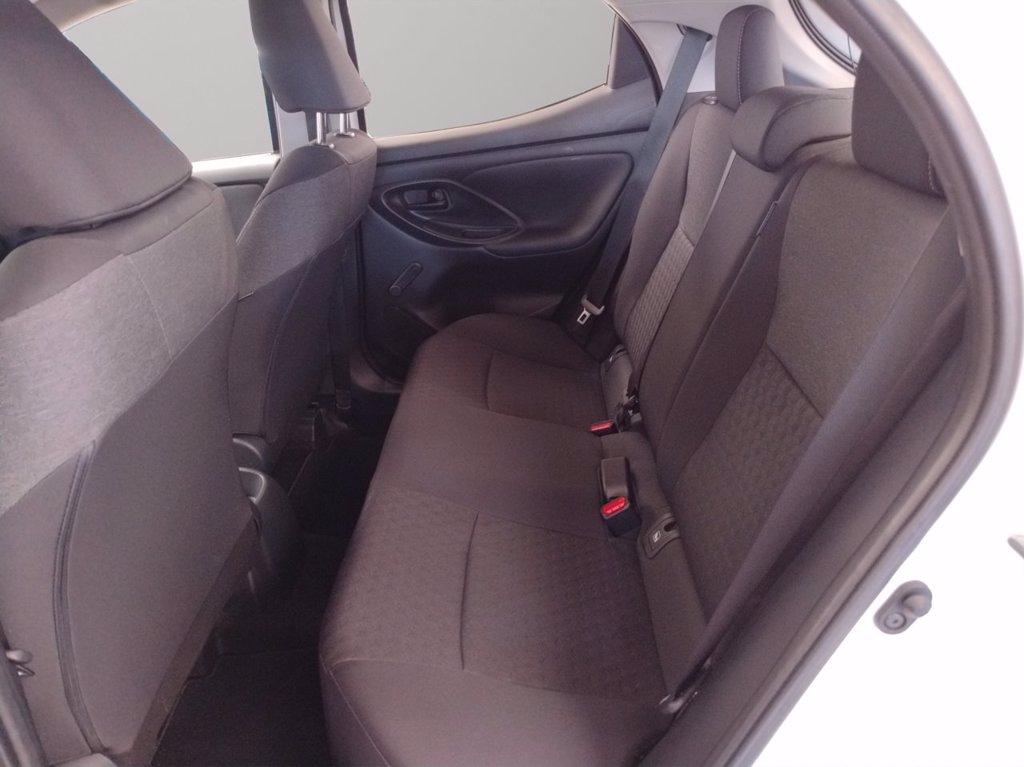 TOYOTA Yaris 1.0 active del 2022