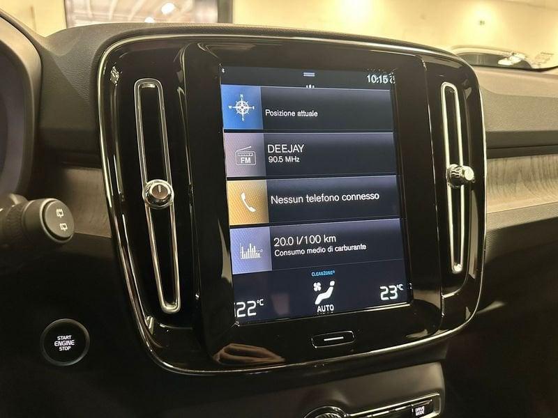 Volvo XC40 1.5 t3 Momentum 163cv auto my21