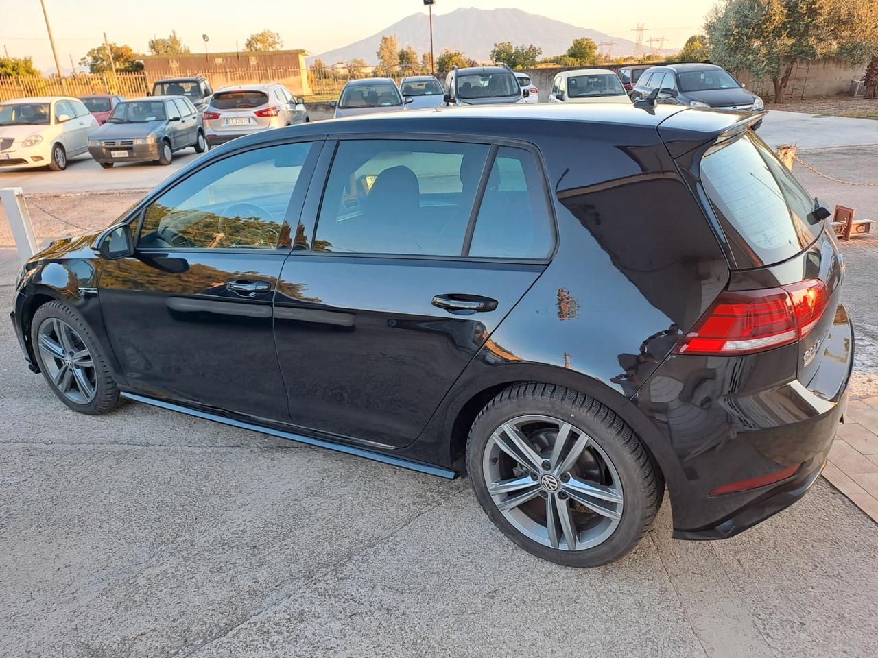 Volkswagen Golf 7.5 2.0 TDI R LINE 150 CV 2020 29MILA KM