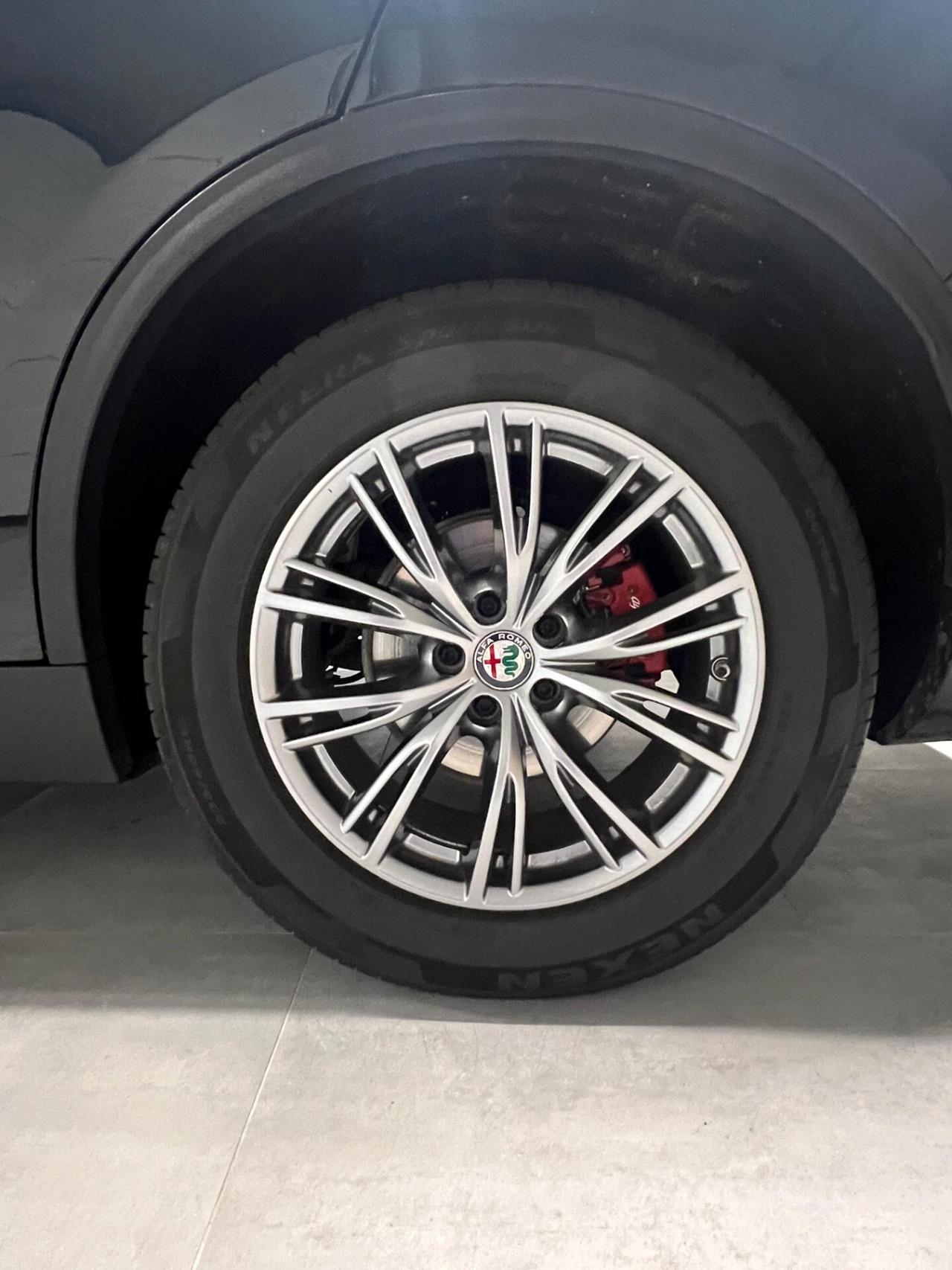 Alfa Romeo Stelvio 2.2 Turbodiesel 180 CV AT8 Q4 Super