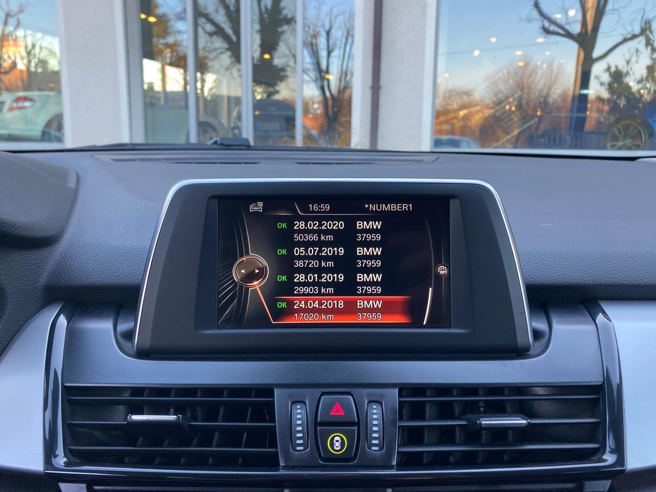 Bmw 2er Active Tourer 218d Advantage