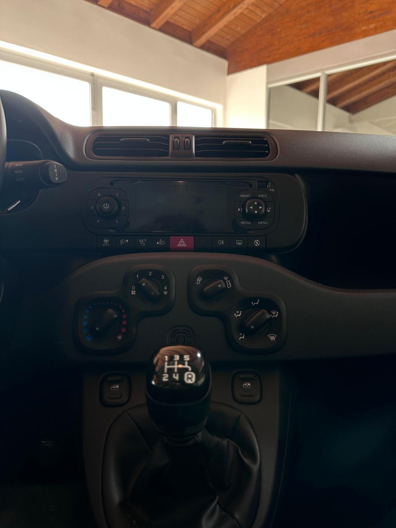 FIAT PANDA 1.2 BENZINA EASY 2019 69CV OK NEOPATENTATI