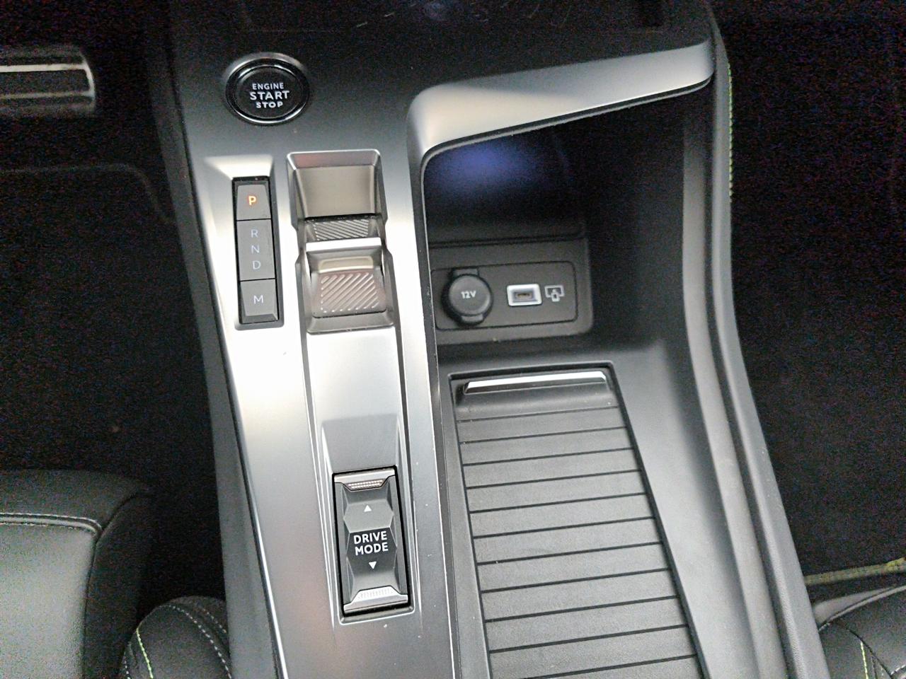 Peugeot 308 1.5 bluehdi GT Pack 130cv