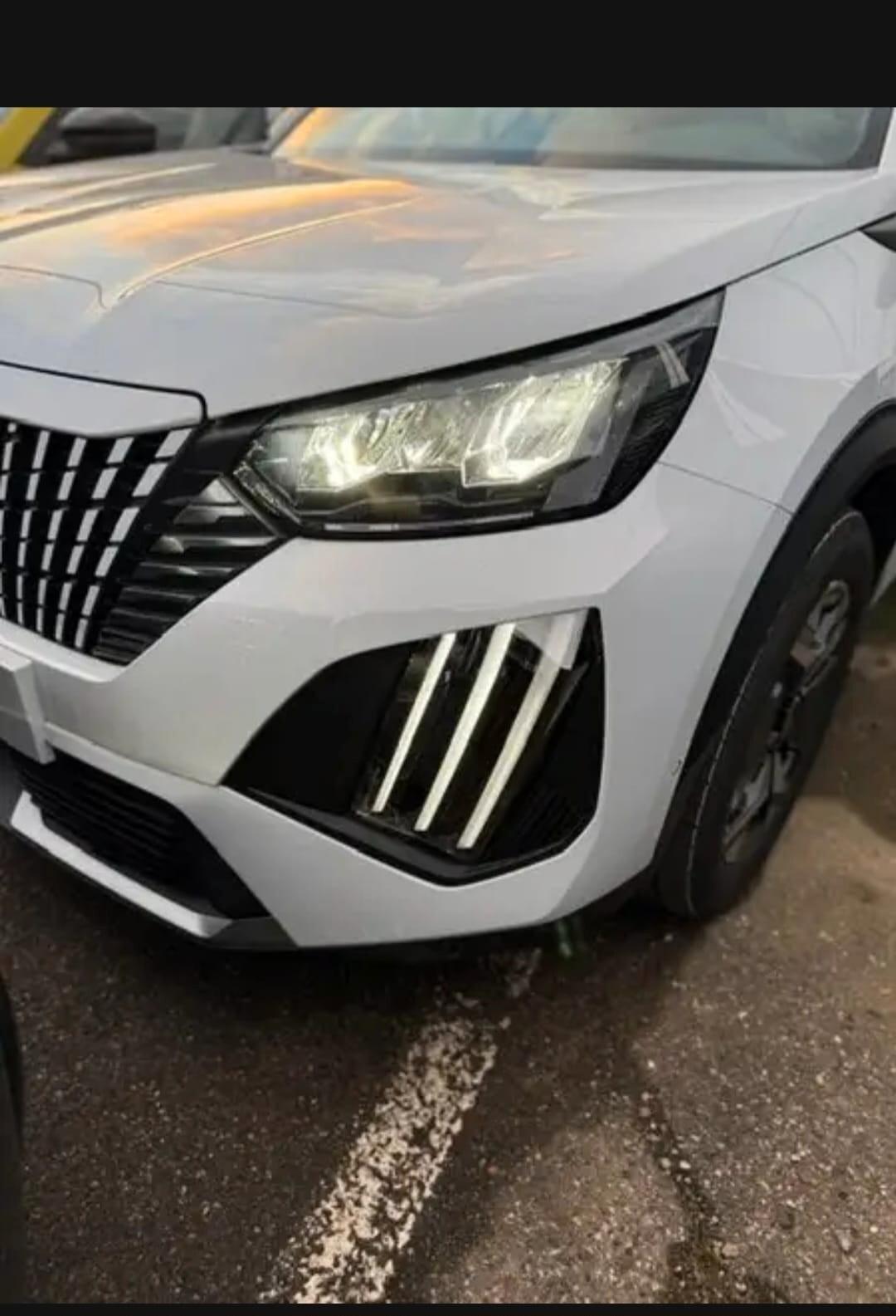 Peugeot 2008 PureTech 100 S&S Allure