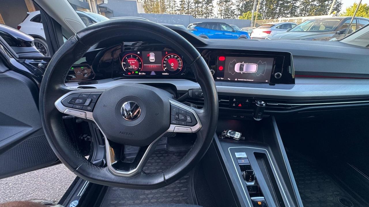 Volkswagen Golf 2.0 TDI 115 CV SCR Life neopatentati