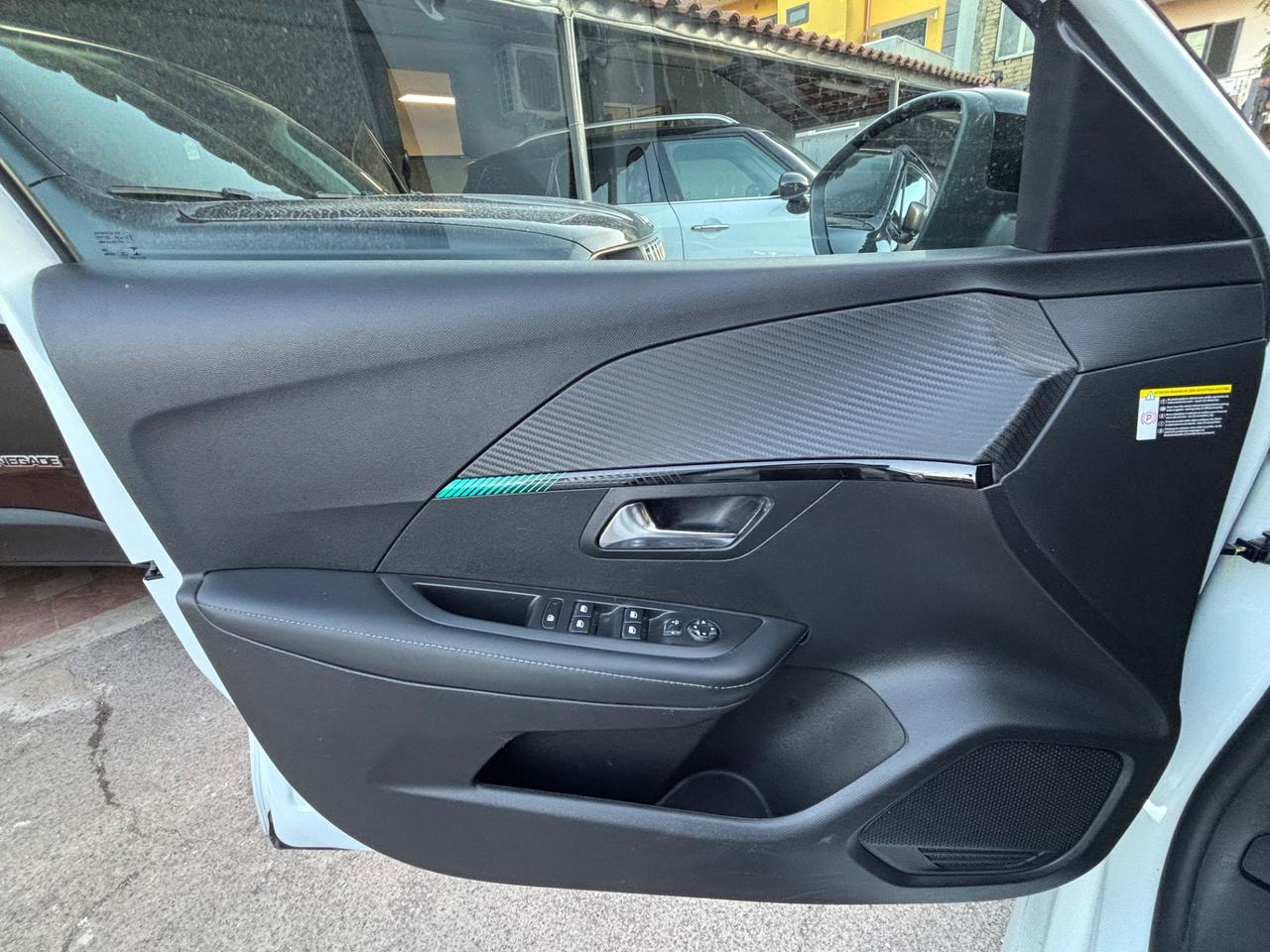 Peugeot 208 PureTech 100 Stop&Start EAT8 5 porte Allure