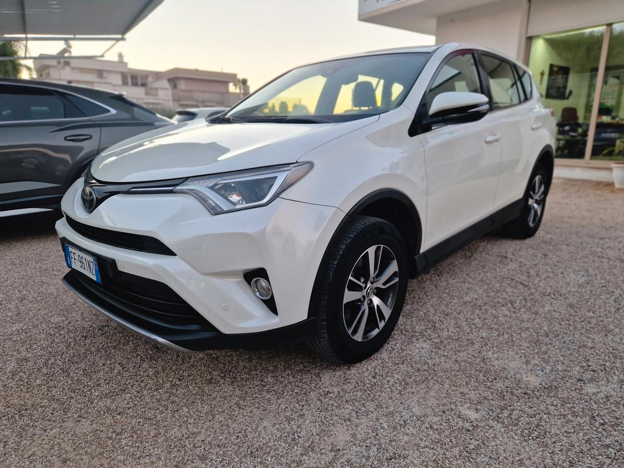 Toyota RAV 4 RAV4 2.0 D-4D 2WD Exclusive