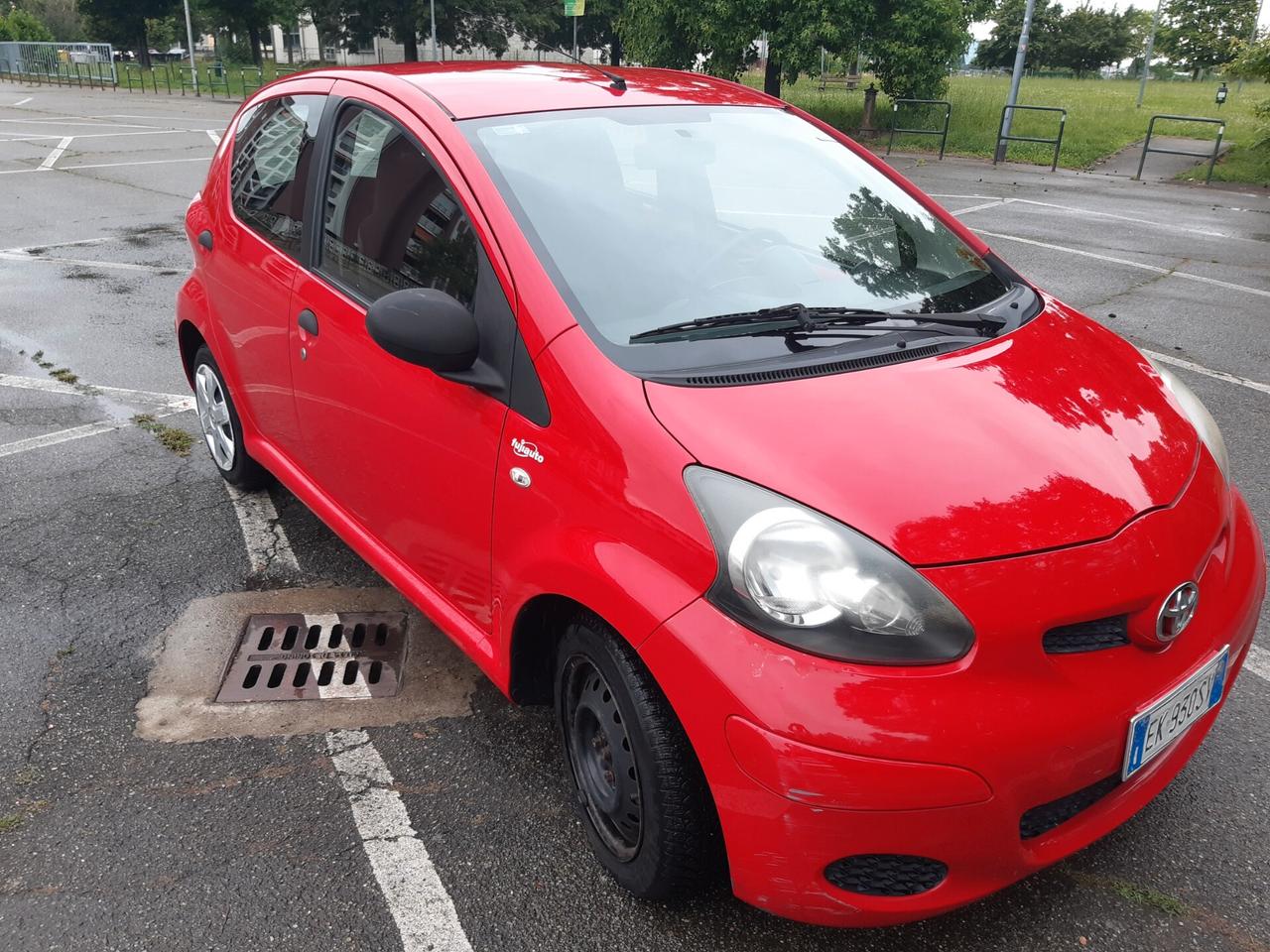 Toyota Aygo 1.0 12V VVT-i 5 porte Now Connect