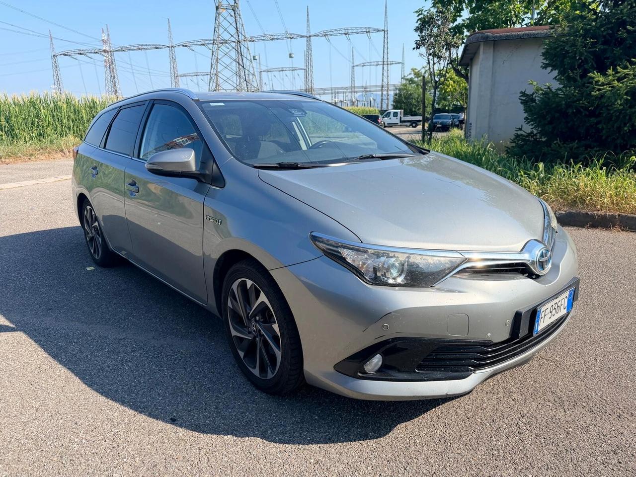 Toyota Auris Touring Sports 1.8 Hybrid Lounge