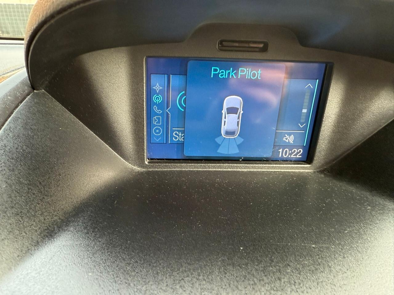 Ford Tourneo Courier 1.0 EcoBoost 100 CV Titanium