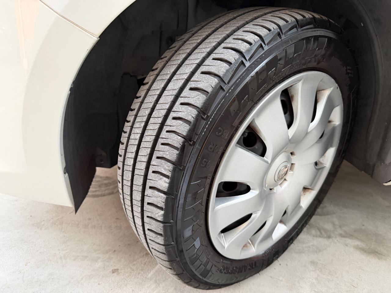 OPEL COMBO 1.6CDTI TETTO ALTO PEDANA OMOLOGATA DISABILI