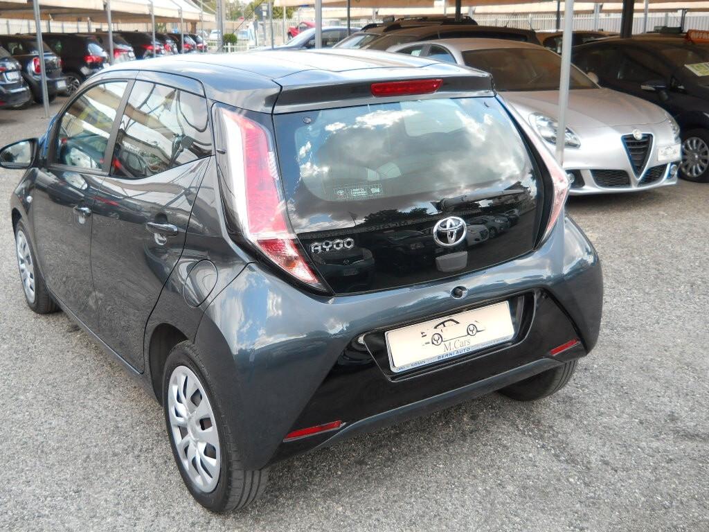 Toyota Aygo 1.0 VVT-i 72 CV 5 porte automatica