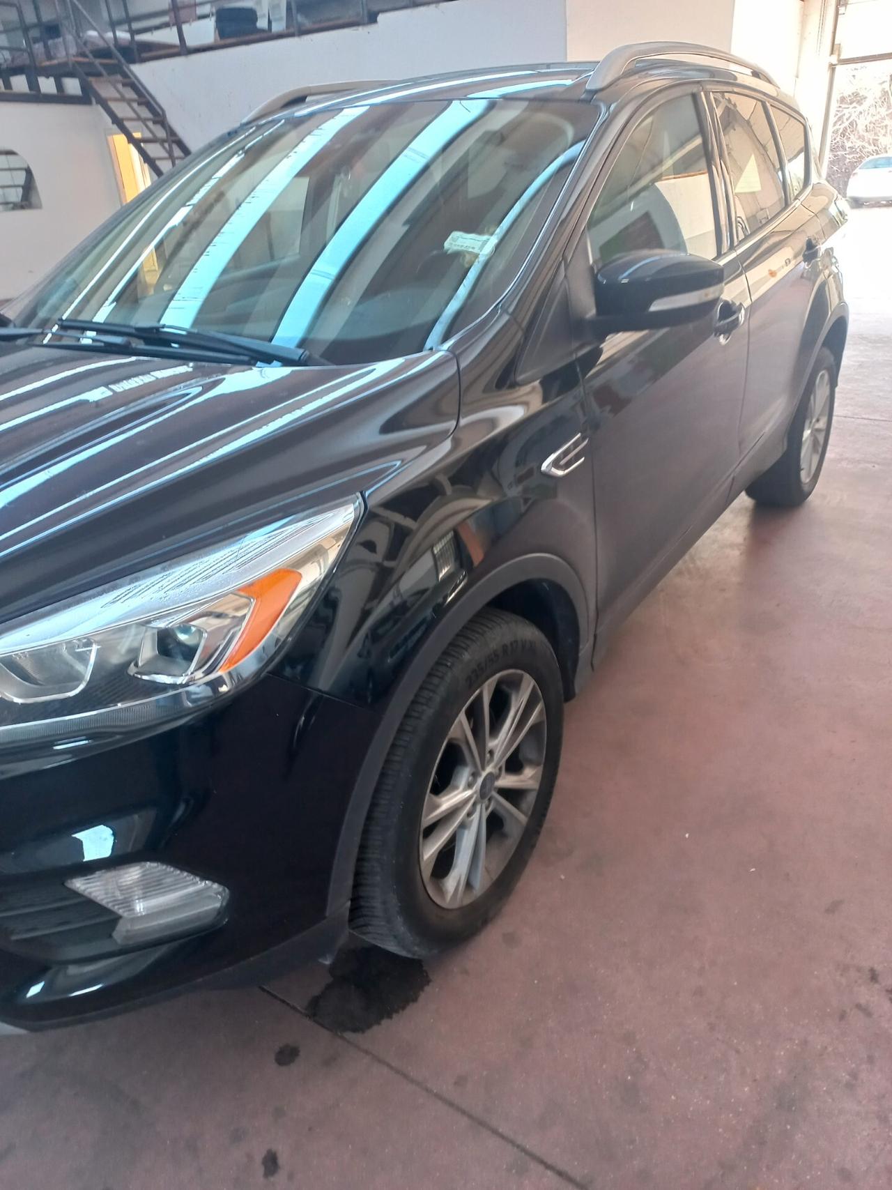 Ford Kuga 1.5 TDCI 120 CV S&S 2WD ST-Line