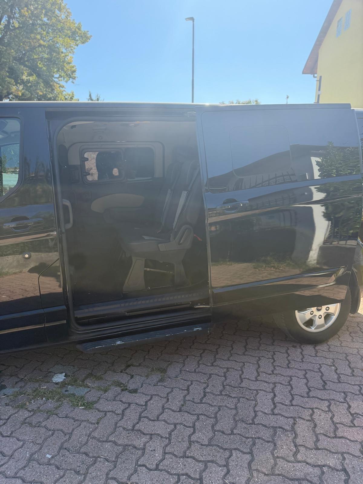 Ford Tourneo Custom 310 2.0 TDCi 170CV PL Titanium