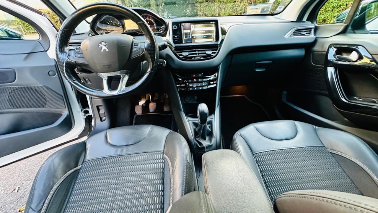 Peugeot 208.3 porte Allure.ok neopatentati.tagliandi certificati