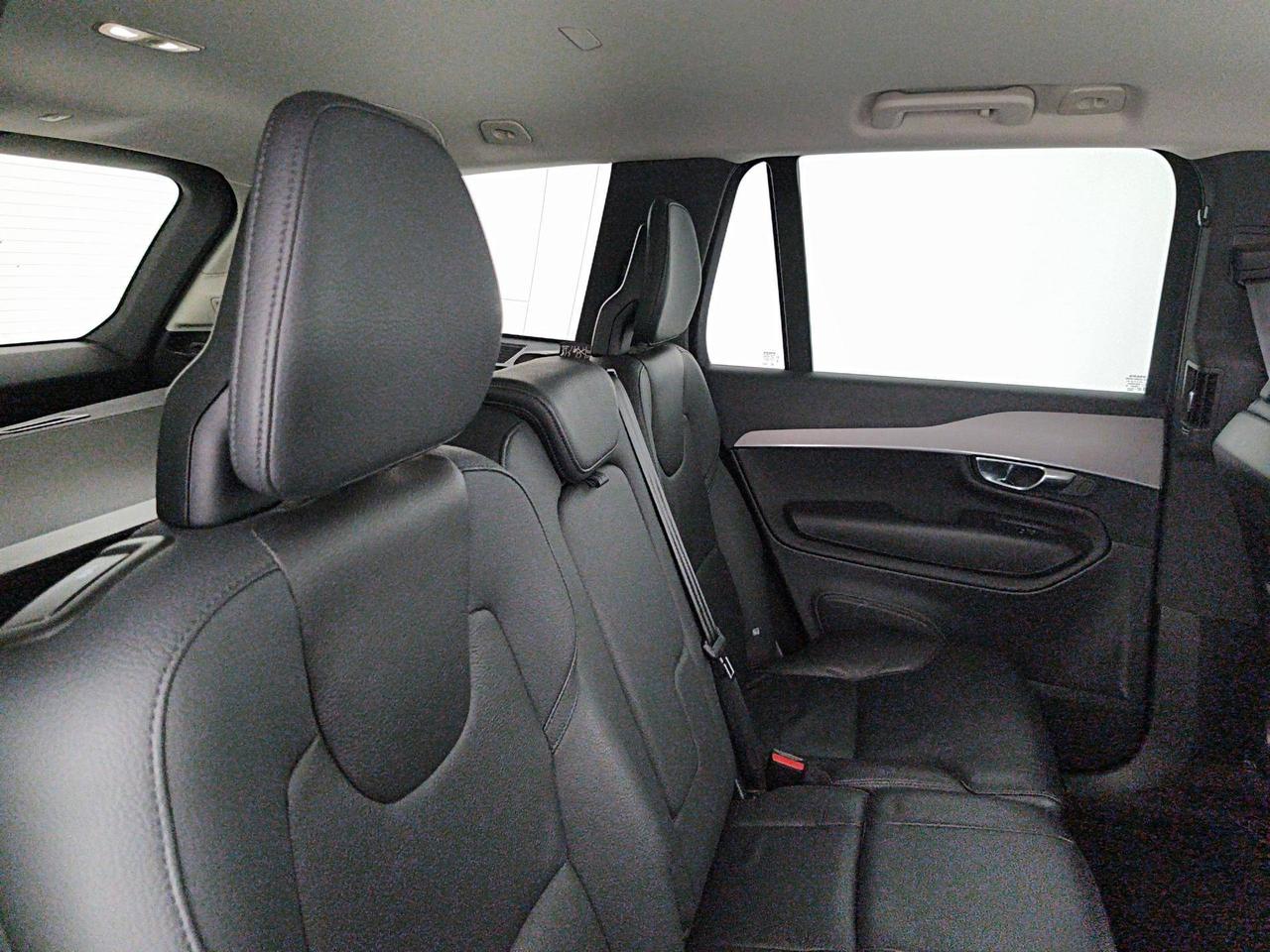 Volvo XC90 2.0 b5 Core awd 7 Posti