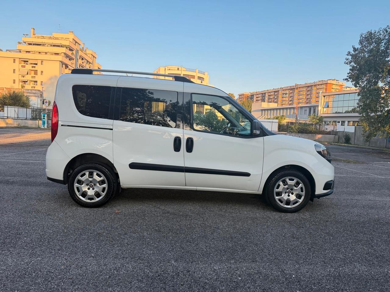 Fiat Doblò 1.6 MJT 120CV S&S PC Combi N1 Lounge