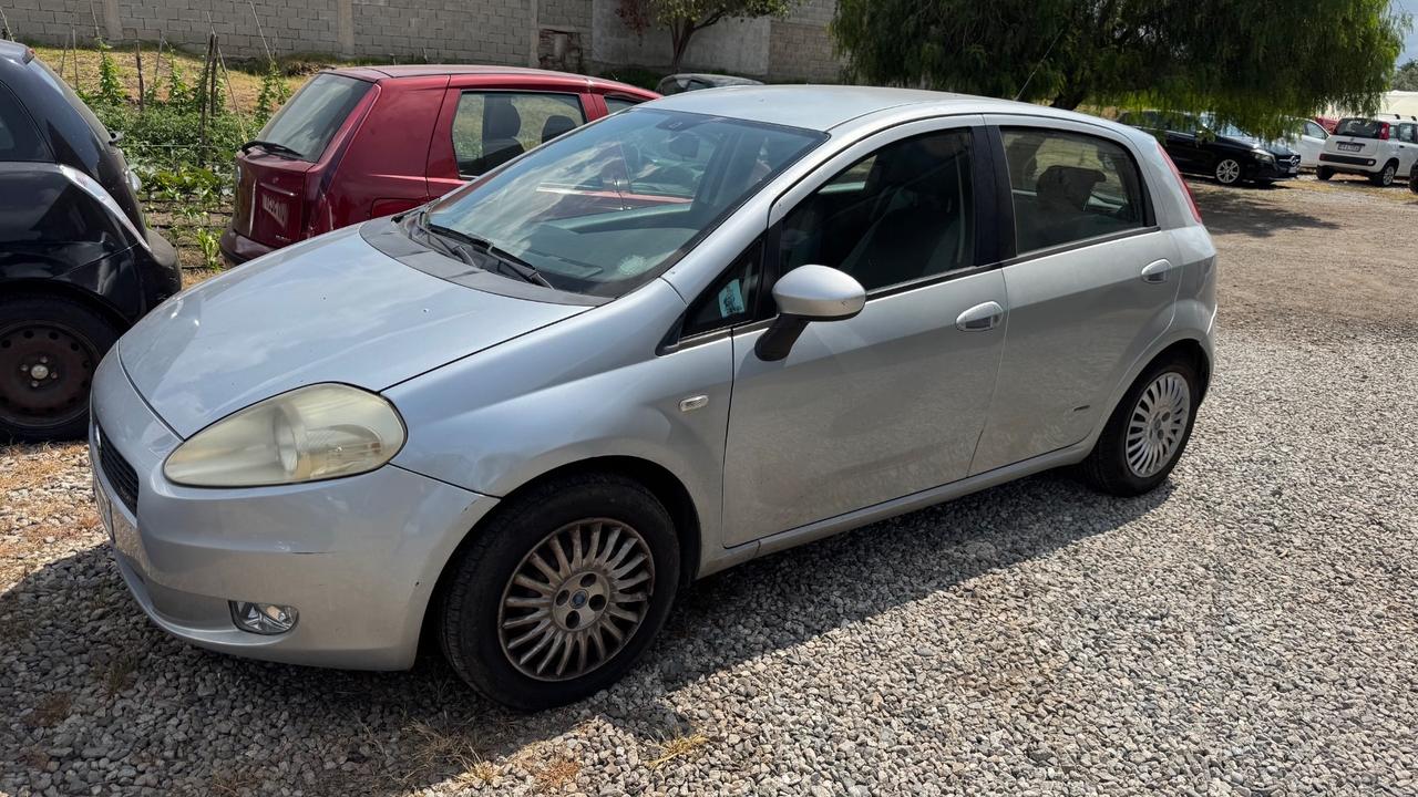 Fiat Grande Punto Grande Punto 1.3 MJT 75 CV 5 porte Dynamic