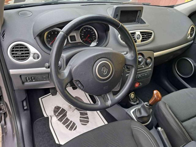 RENAULT Clio 1.2 16V 5 porte Luxe ok neopatentati