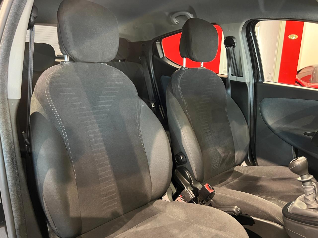 Lancia Ypsilon 1.0 FireFly 5 porte S&S Hybrid Gold