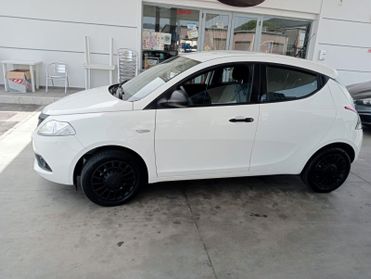 Lancia Ypsilon 1.2 69 CV 5 porte S&S Elefantino Blu