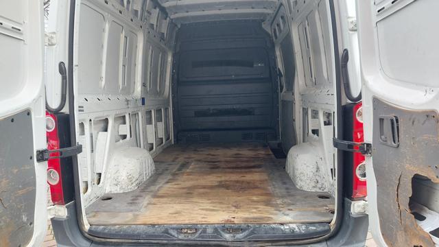 VOLKSWAGEN Crafter 35 2.0 TDI 136CV PM-TA Furgone Buono Stato
