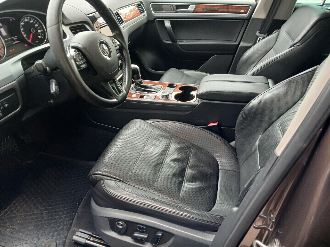 TOUAREG 3.6 V6 FSI 4X4 GANCIO TRAINO