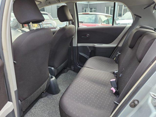 TOYOTA Yaris 1.0 5 porte