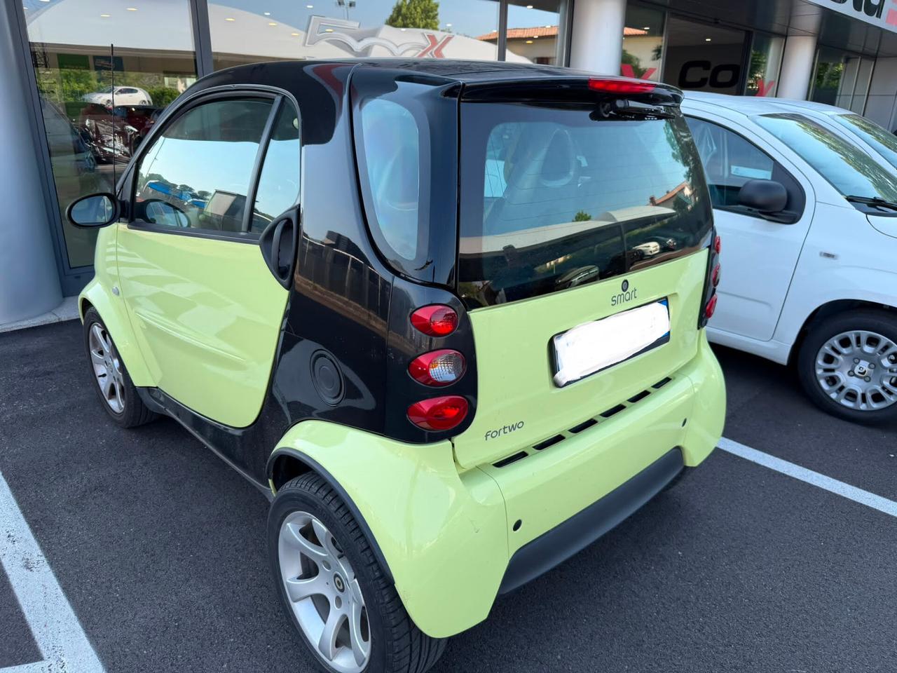 smart forTwo 45 KW SOLO 20.000 km PERCORSI