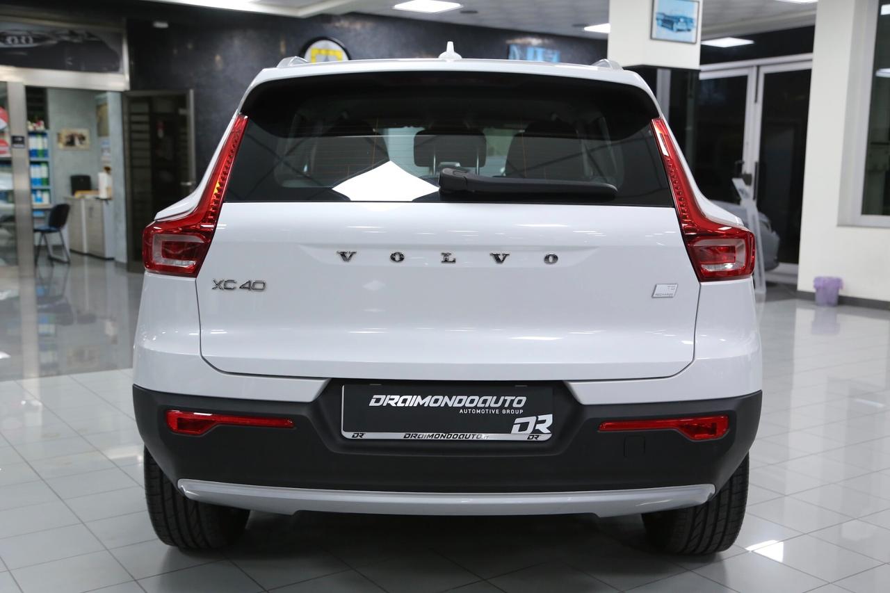 Volvo XC40 T5 Recharge Plug-in Hybrid Inscription Expression auto