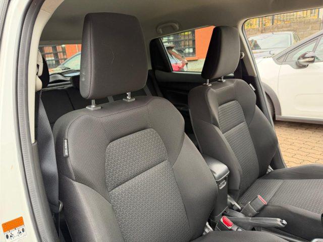 SUZUKI Swift 1.2 Hybrid Top