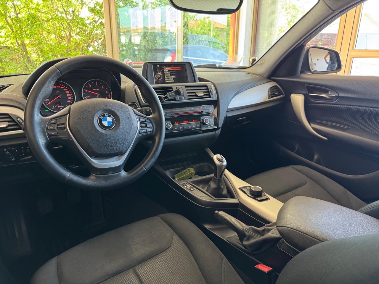 Bmw 116 116d 5p. Business